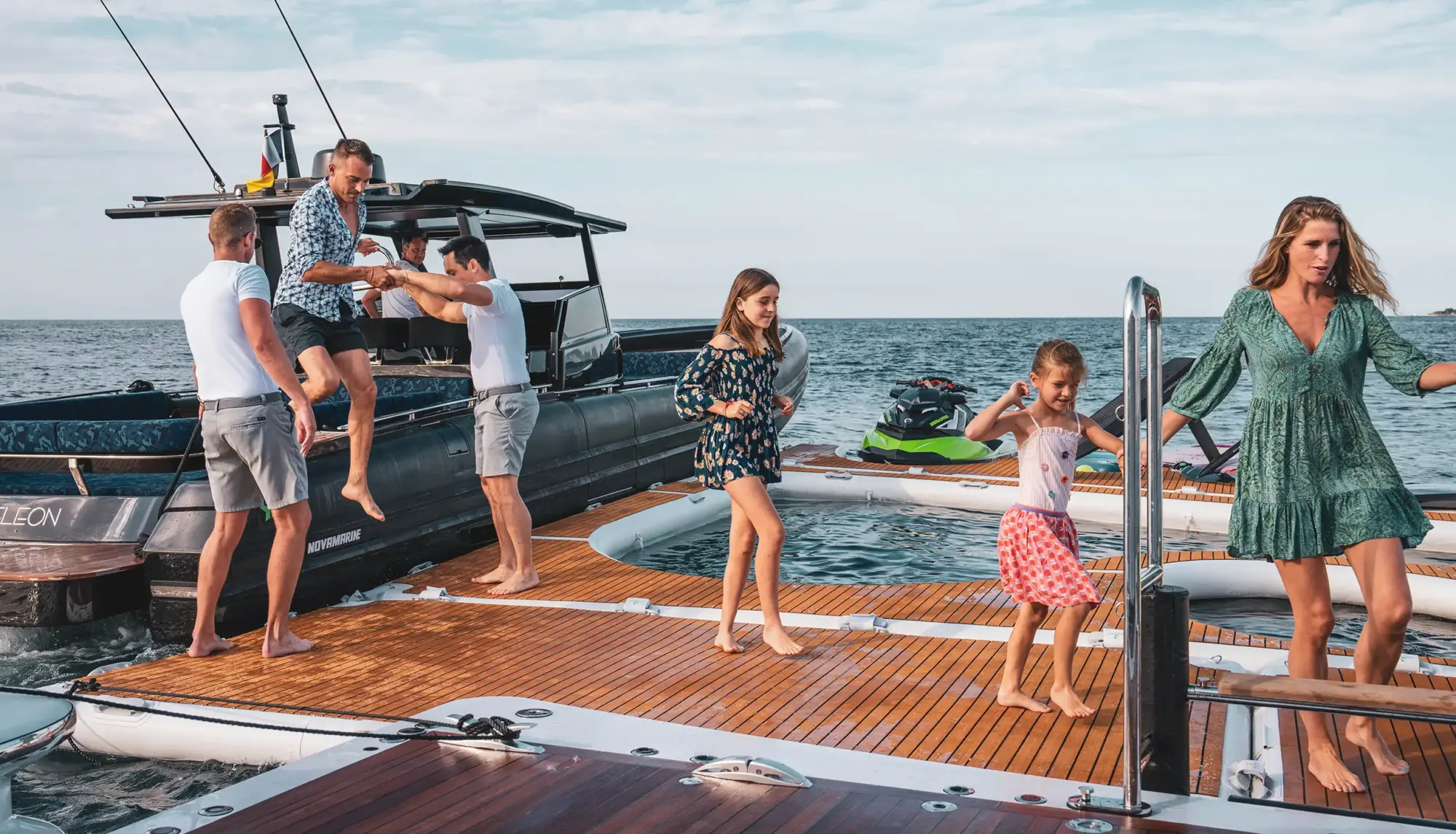Yachtbeach Platform